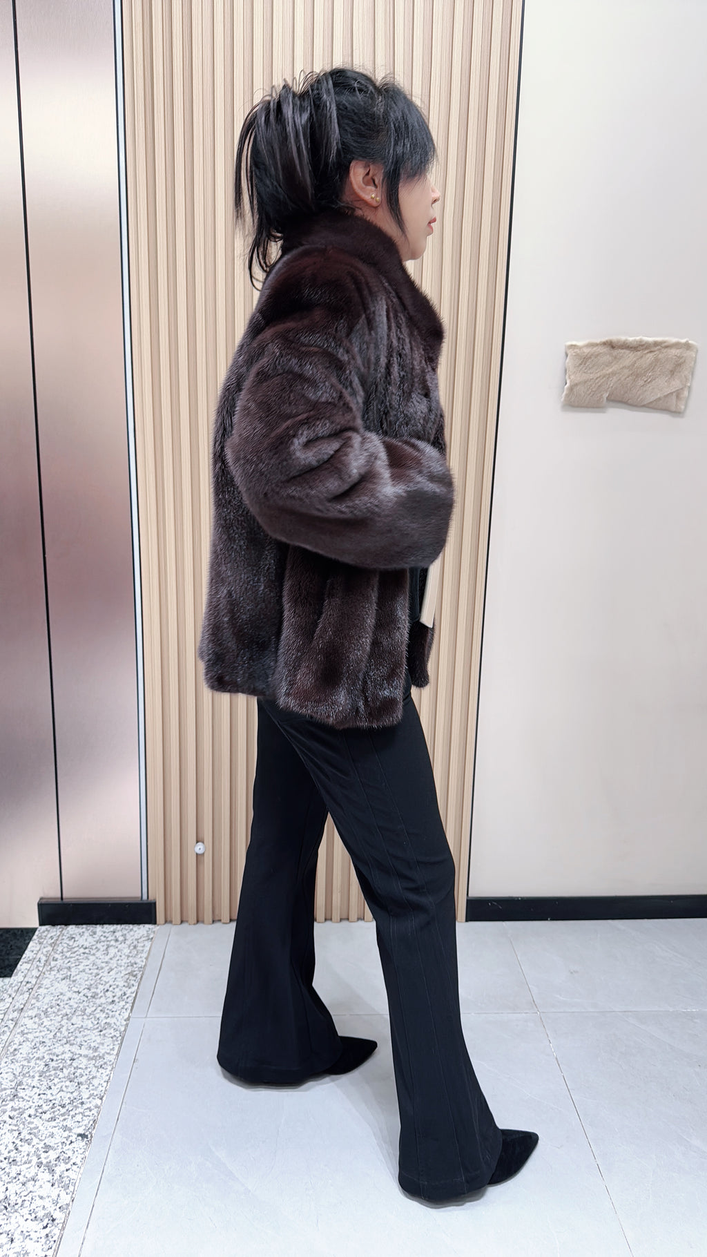 No. 116 Dark Brown Stand-Collar Mink Fur Coat