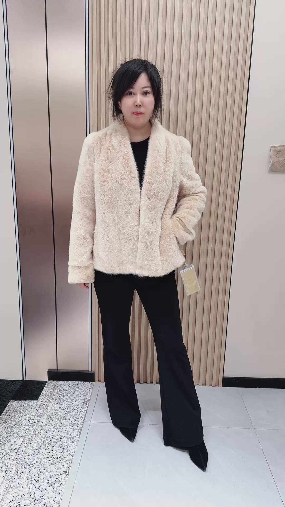 No. 143 Beige V-neck Mink Fur Coat