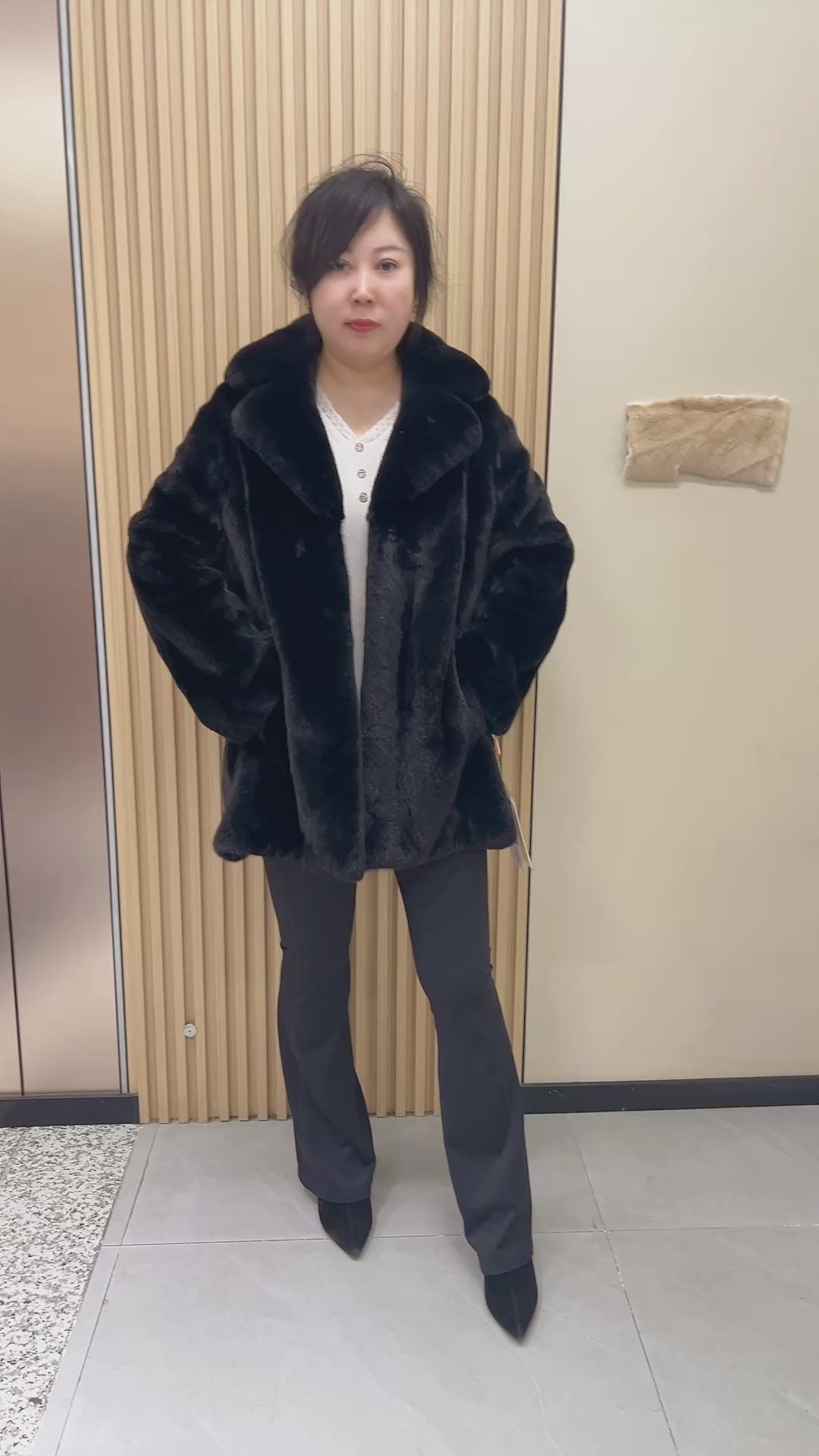 No. 222 Black Mink Fur Coat (Suit Collar)