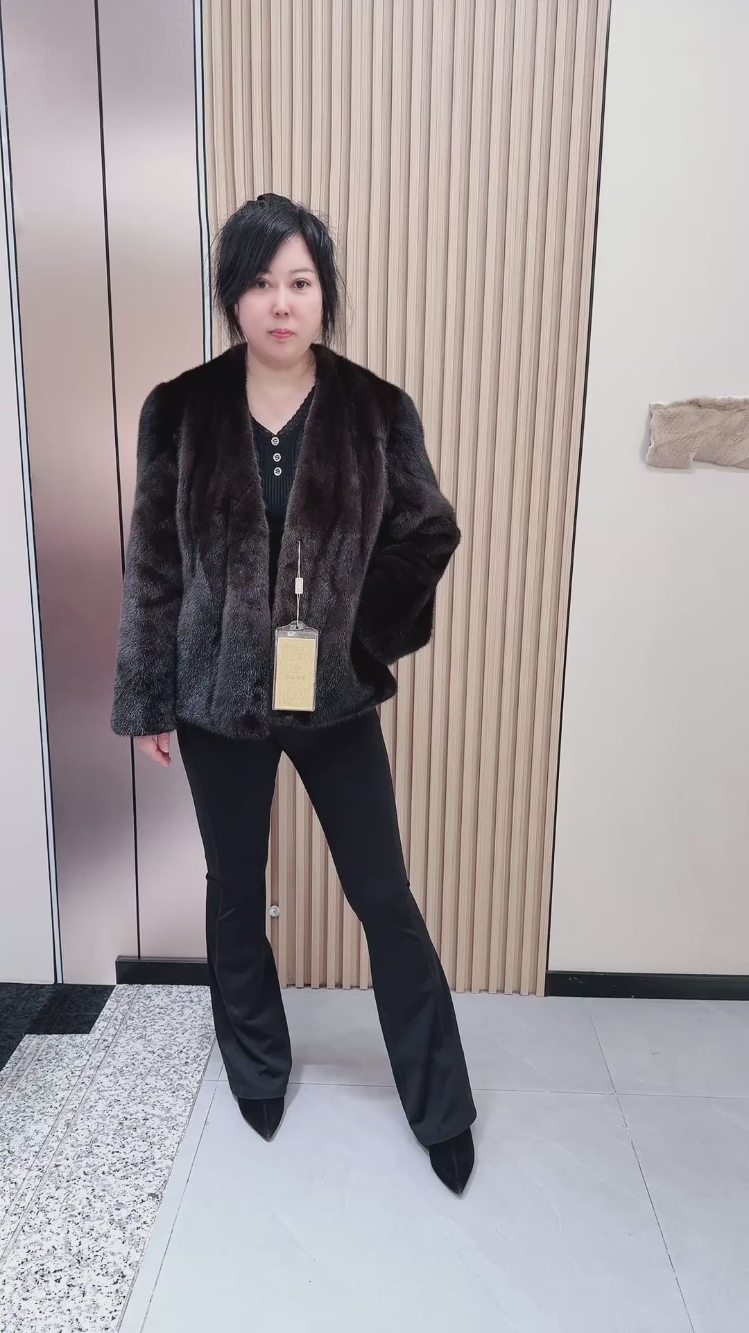 No. 046 Dark Brown V-Neck Mink Fur Coat