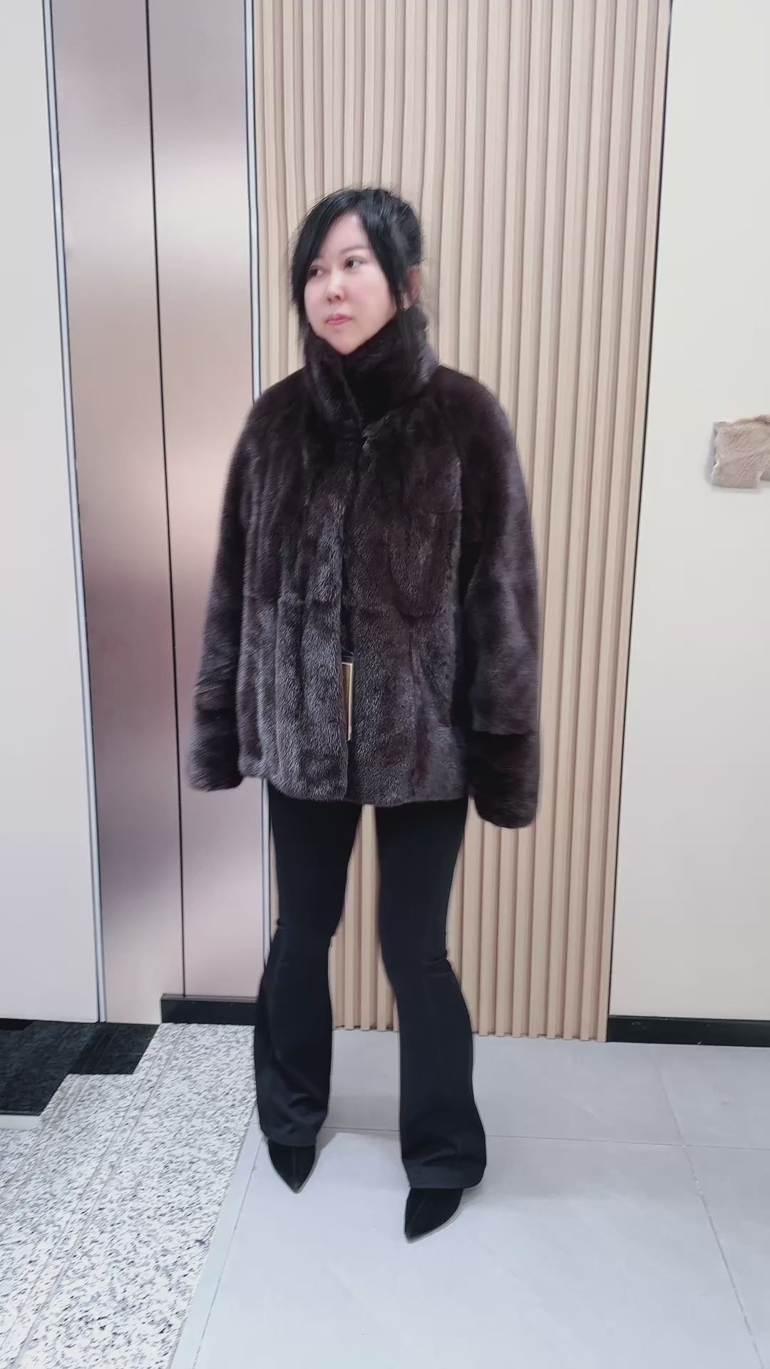 No. 050 Dark Brown Mink Fur Coat (Lapel Collar Design)