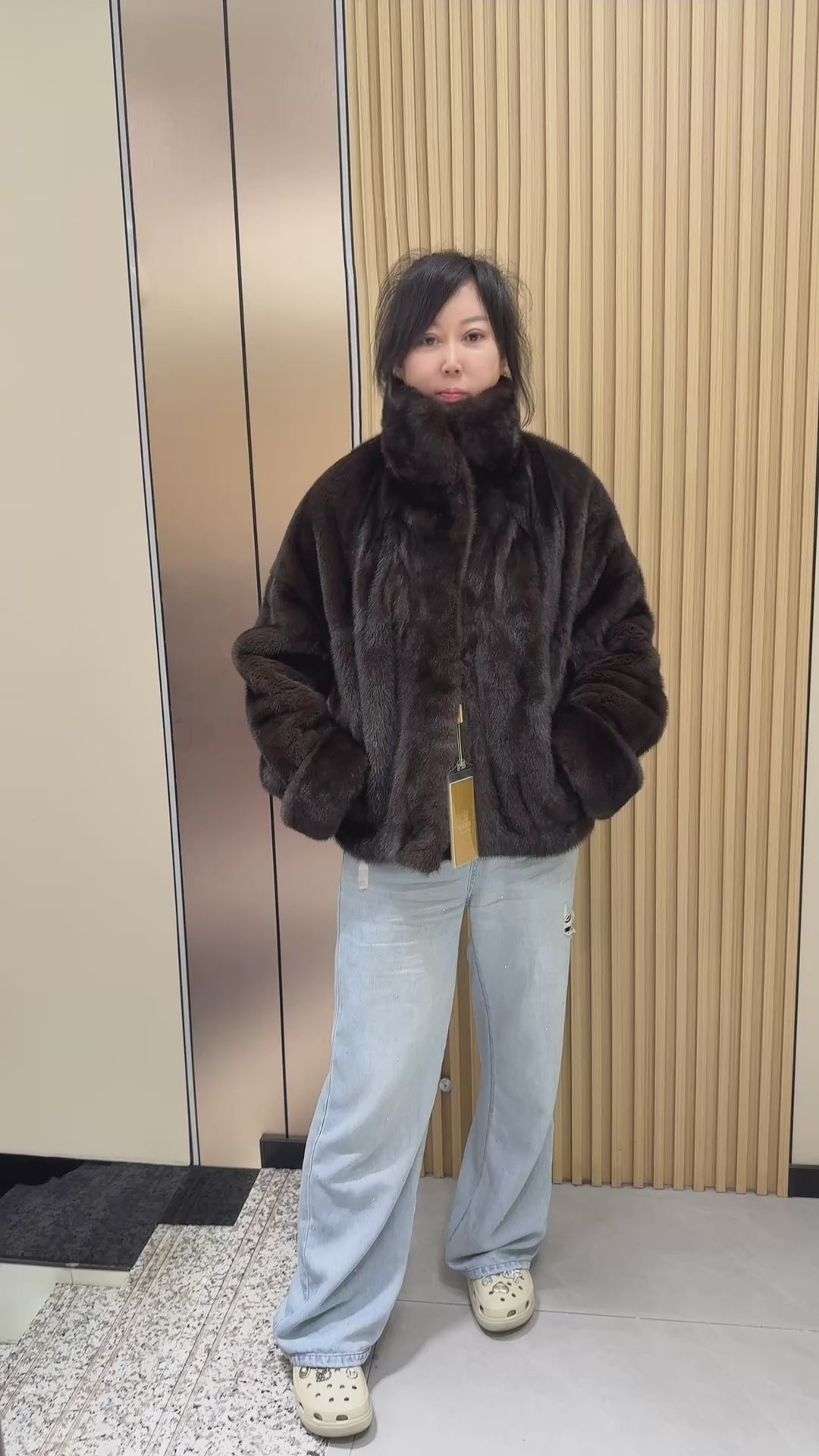 No. 013 Brown lapel casual-style mink coat